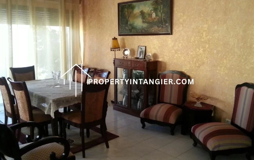 Grand appartement À vendre au quartier Administratif
