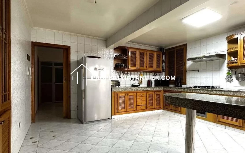 Villa à vendre de 540 m² à Fès Maroc