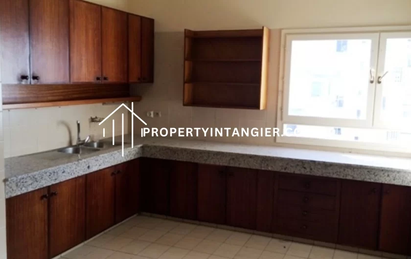 Appartement à Vendre 179 M² Malabata Tanger