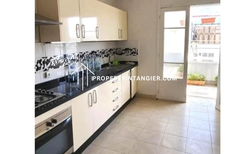Grand appartement à vendre à Iberia, Tanger