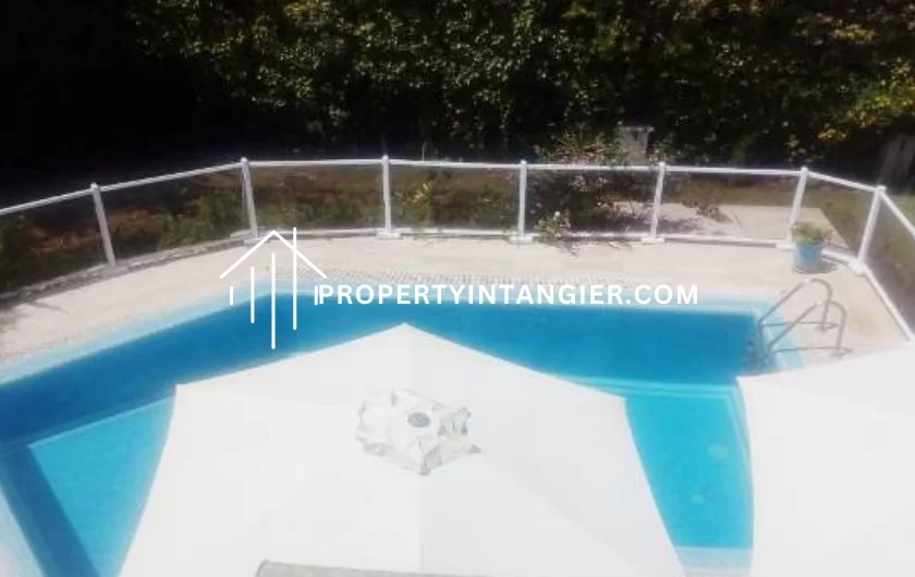 Villa avec piscine et chauffage central à vendre à Tanger, Centre Ville