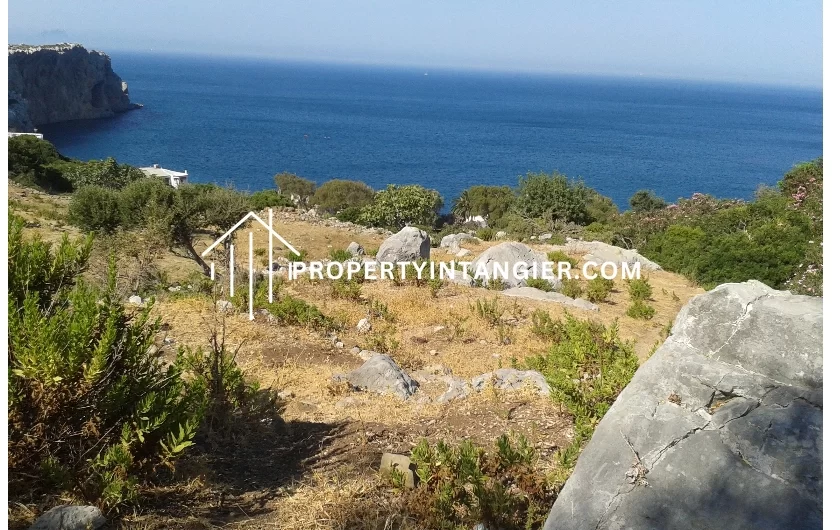 Terrain de 2070 m2 à vendre à Tanger avec vue mer